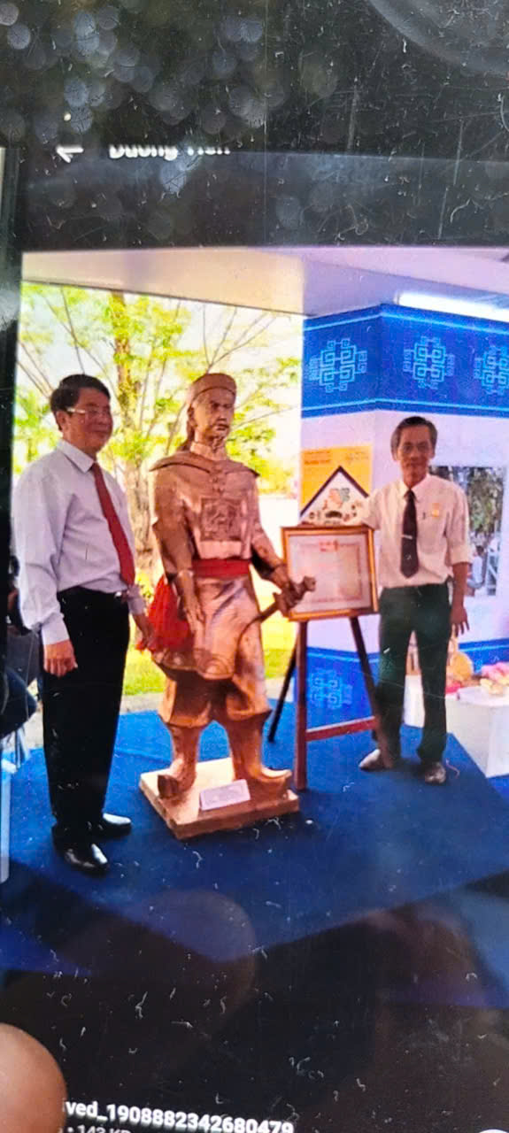 Tượng đồng